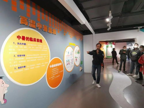 学技能 涨知识 优服务 市场监管青年志愿者组团打卡市急救体验馆